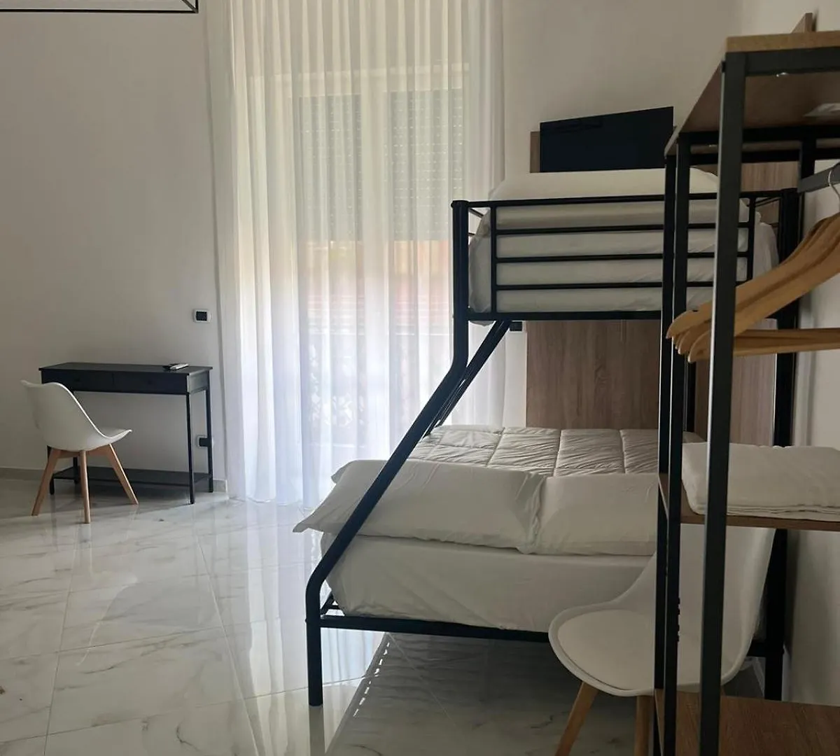 B&B Garibaldi Road Naples Italy
